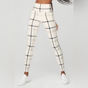 NWT! SOLD OUT alo yoga airlift high waist magnified plaid leggings